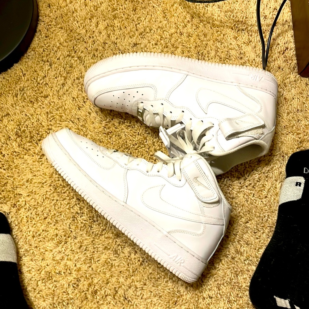 Air Force 1 Mid